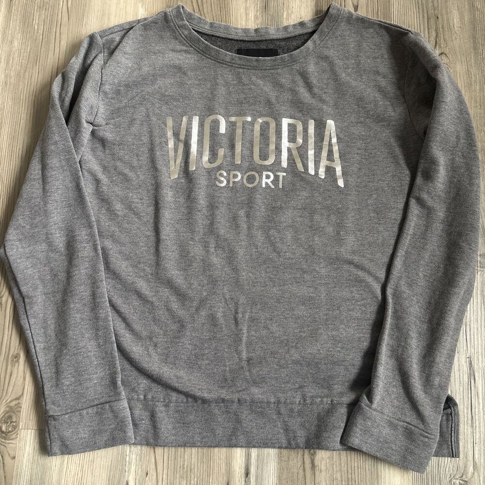 Victoria Sport Gray Silver Crewneck Light Sweatshirt Size Small
